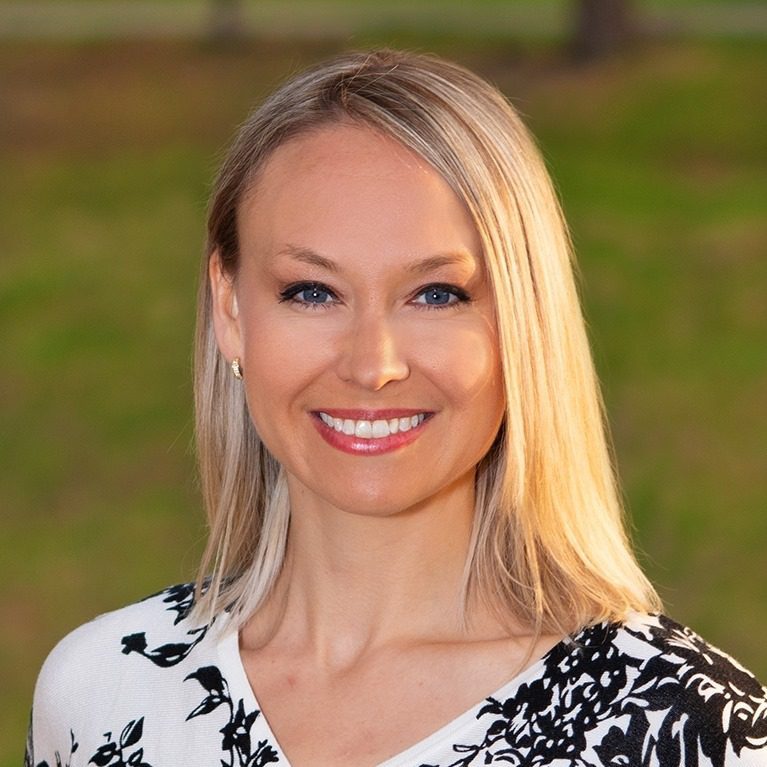 Give Your Gut a Makeover: How to Improve Your digestion Naturally
